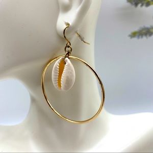 Bloomingdales AREA Ivory Seashell Gold Plated Hoops Dangle Earrings NEW